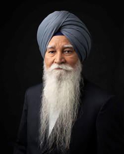 Sukhvinder Waraich Realtor in Caruthers, CA