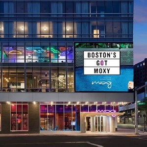 BAR MOXY