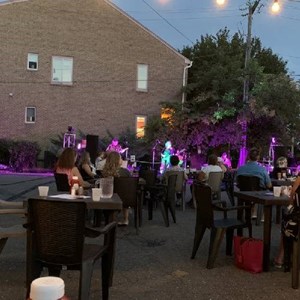 Corral lounge & cafe