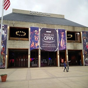  Grand Ole Opry
