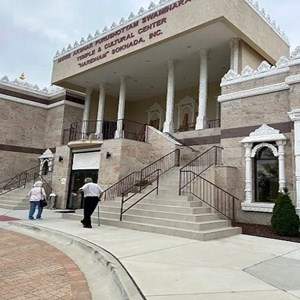 Haridham Chicago: Hindu-Swaminarayan Temple & Cultural Center (YDS Chicago)