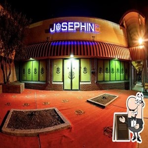 Josephine Lounge 