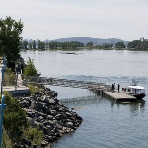 Navark Boat Tours in 101 Chemin de la Rive, LONGUEUIL