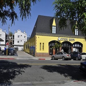 Queen Bee's Art and Cultural Center