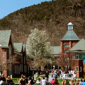 Quinnipiac university burt kahn court ,Athletic and Recreation Center,