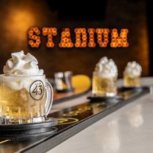 STADIUM LOUNGE 