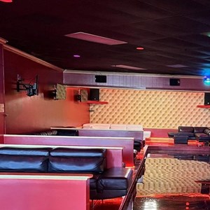 Starlight Lounge & Night Club