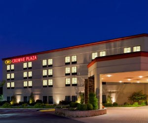 Crowne Plaza Dulles Airport
