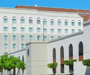 DoubleTree by Hilton Hotel