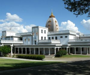 Radha Madhav Dham Hindu Temple