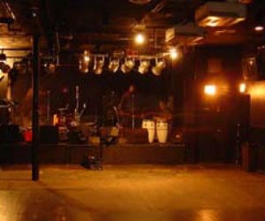 Bottom Lounge