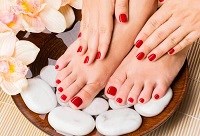 Benefits of Regular Manicures and Pedicures in New York, NY