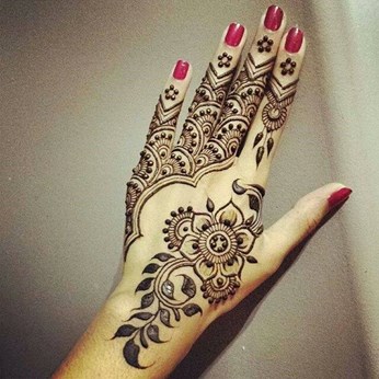 Mehndi Services By Avanthi in Manor, GA