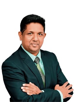 Dr. SABESAN Dental Doctor in Scarborough, ON