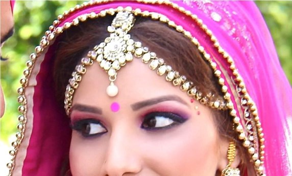 Puneet Esthetician/Threader in Ontario, CA
