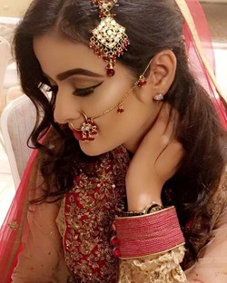 Maria Khan Photographer in Wheaton, IL