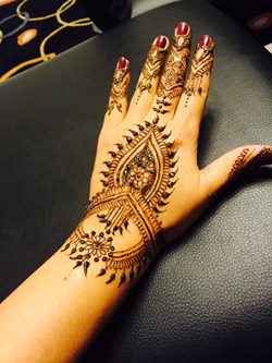 Neelu Mehndi in Lathrop, CA