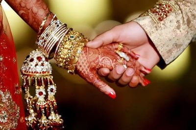 Hindu Priest Lalit Upadhyay in Deerfield, IL