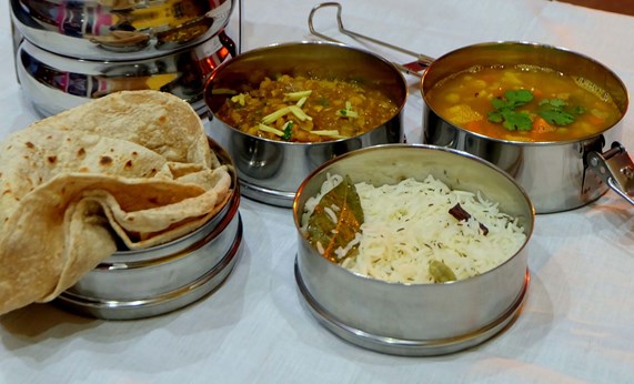 Family Tiffin in Newark, NJ
