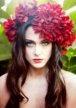 Yasmein Hairstylist & Makeup Artist