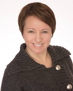 Sandra Daw-realtor in Commerce Township, MI