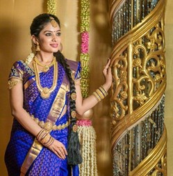 Manna's Elegant Fashion in Calgary, AB