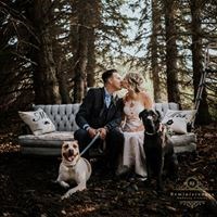 Reminiscences Wedding Studios in Calgary, AB