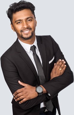 Realtor Sabesh in Scarborough, ON