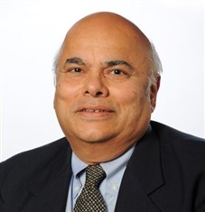 Financial Advisor Harish Dang
