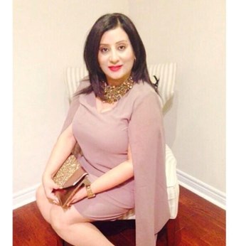Realtor Nancy Ojha in Brampton, ON