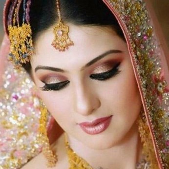 Farhana's Artistry in Villa Park, IL