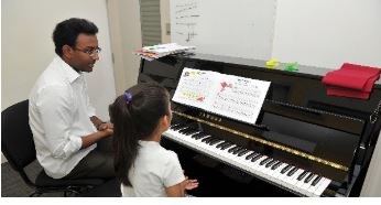 Ninarudakova in Winnipeg, MB