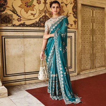 Raaz Clothing Store in Chicago, IL