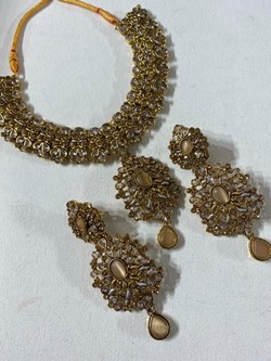 Hadia's Collection in Arlington, VA