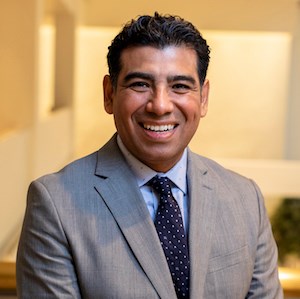 Santiago Valdez Realto in Chicago, IL