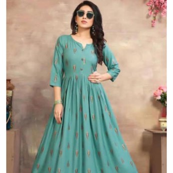 Aana Fashion in Arlington, VA