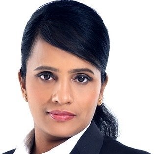 Viki Tharmakumar Realtor in Calgary, AB