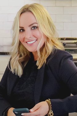 Becky Bauer Realtor in Bloomington, IL