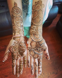 Anamika - The Mehndi Artist