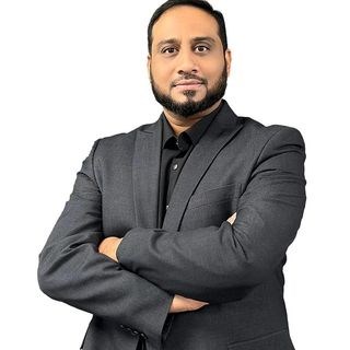 Yeasir Realtor in Warren, MI