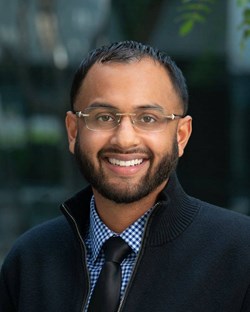 Bobby Kapoor Loan Advisor