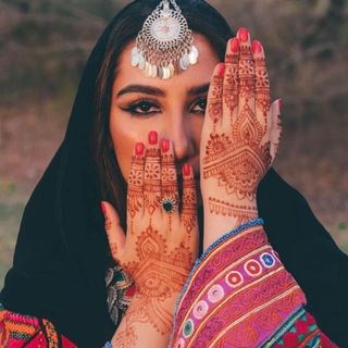 G Henna Design in Java, VA