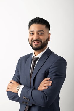 Mani Dhamrait Loan Officer in Toronto, ON