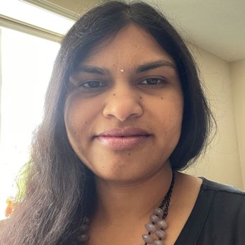 Realtor Radhika Mukka in Lewis Center, OH