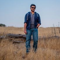 Guruz Clicks  in California City, CA