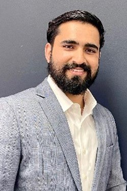Vikram Handa Realtor in South Richmond Hill, NY