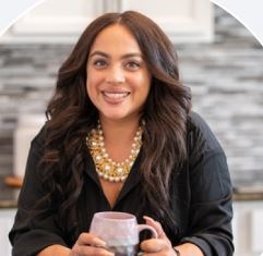 Shanta Navarro Perez Realtor in Orlando, FL