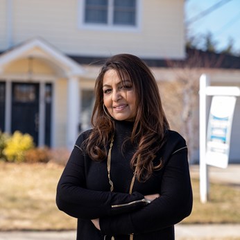 Samina Nadeem Realtor in Plainview, NY