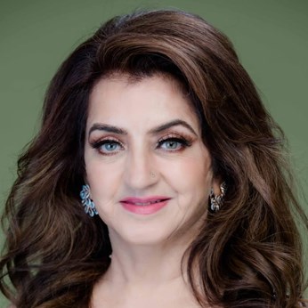 Vinita's Beauty & Threading Studio in Pasadena, CA