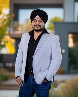 Tejish Kohli Realtor in Greenwood, IN